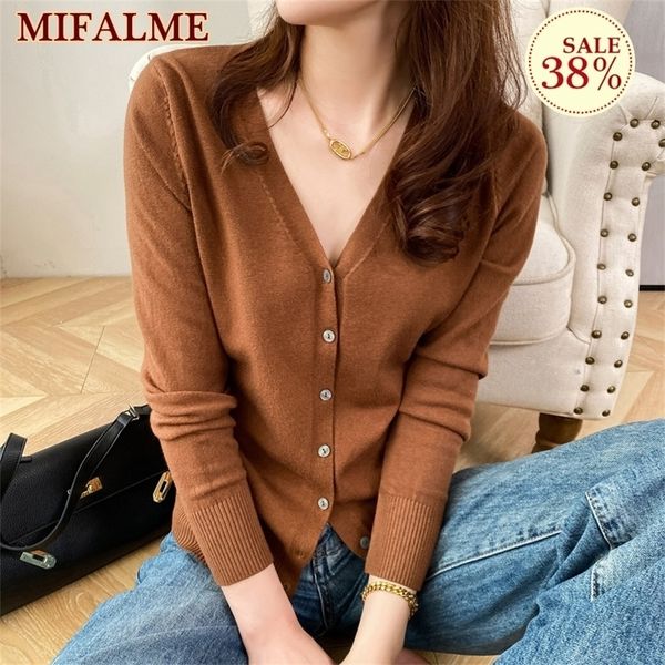 women's knits tees v-neck long sleeve sweater button cardigan ladies knit fashion for women autumn winter short crop 220929, White
women's knits tees v-neck long sleeve sweater button cardigan ladies knit fashion for women autumn winter short crop 220929, White