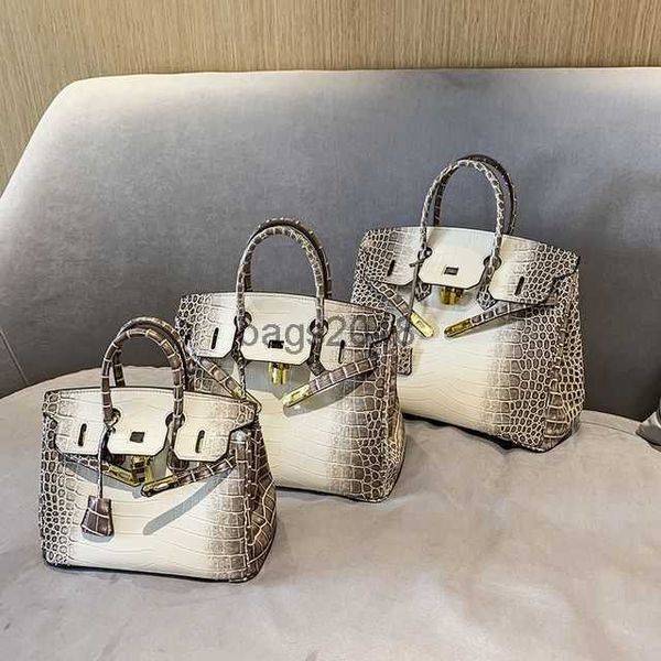 evening bags herme designer handbag 22ss new fashion himalayan white women bag messenger shoulder large capacity handbags
evening bags herme designer handbag 22ss new fashion himalayan white women bag messenger shoulder large capacity handbags