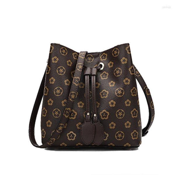 evening bags trend printing shoulder messenger crossbody handbag wild large capacity drawstring women's bucket bag
evening bags trend printing shoulder messenger crossbody handbag wild large capacity drawstring women's bucket bag