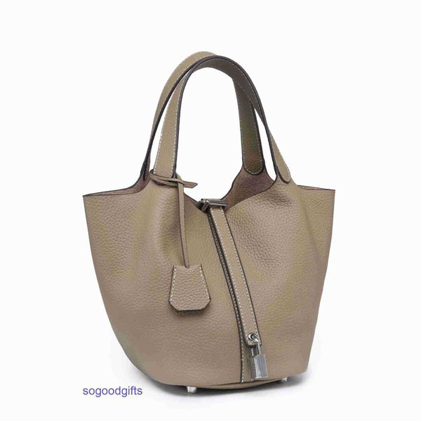 women's designer bags genuine leather picotin lock herme handbags tote bag togo cowhide basket bag 2022 autumn and winter new high-capa
women's designer bags genuine leather picotin lock herme handbags tote bag togo cowhide basket bag 2022 autumn and winter new high-capa