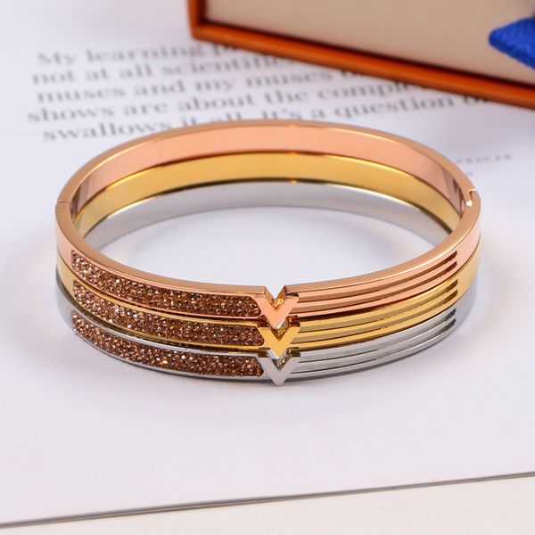 designer jewelry pendant charm bracelets gold love v letter women bracelet punk 316l titanium steel bangles luxury pendants lovers chain, Black
designer jewelry pendant charm bracelets gold love v letter women bracelet punk 316l titanium steel bangles luxury pendants lovers chain, Black