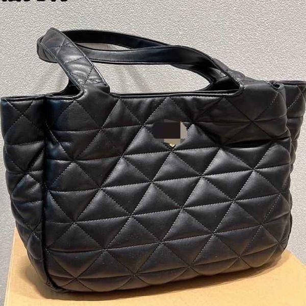 evening bag 2022p home autumn and winter new convenient handbag classic diamond lattice large capacity designer bag
evening bag 2022p home autumn and winter new convenient handbag classic diamond lattice large capacity designer bag