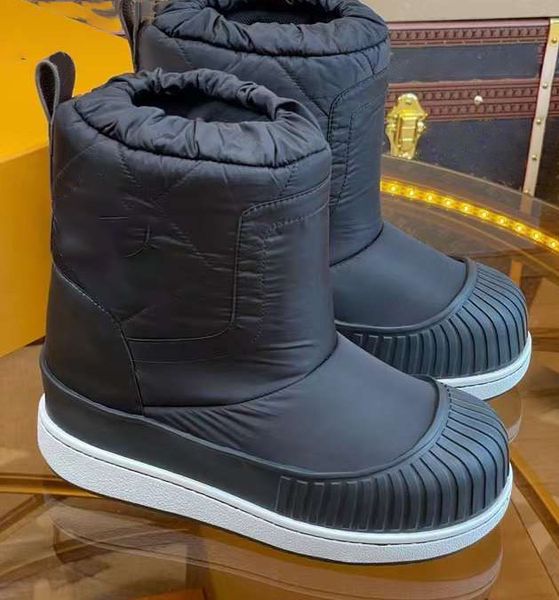 down material boot color blocking thick bottom low heel short boots women's all wool warm fashion front zipper design two-color options, Black
down material boot color blocking thick bottom low heel short boots women's all wool warm fashion front zipper design two-color options, Black