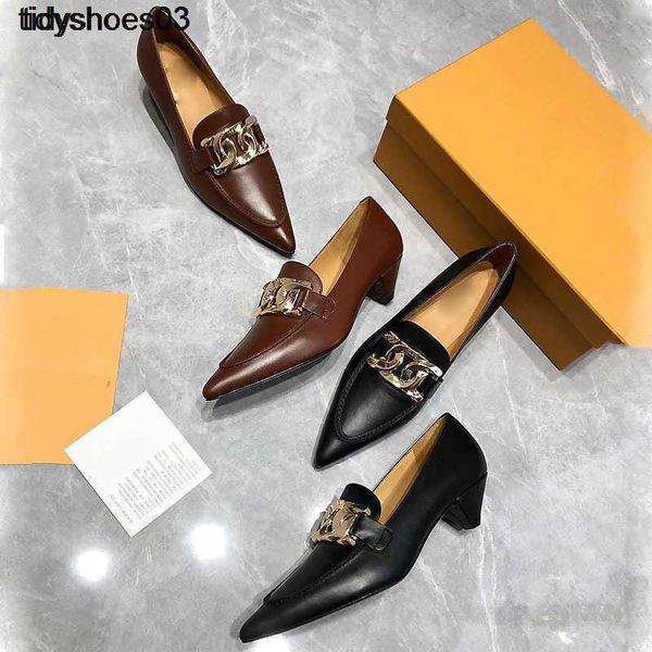luxury goods new twist buckle 2022 pointy lefu shoes women's tapered thick heel kitten heel cowhide commuting shoes, Black
luxury goods new twist buckle 2022 pointy lefu shoes women's tapered thick heel kitten heel cowhide commuting shoes, Black