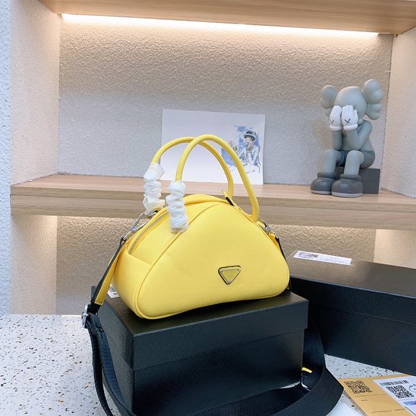 triangle totes bag chain wallet leather designer bags fashion purse lady shoulder bag handbag mini package messenger
triangle totes bag chain wallet leather designer bags fashion purse lady shoulder bag handbag mini package messenger