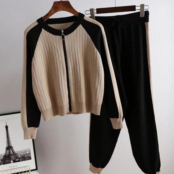 2023 women's tracksuits new designer two piece suit high waist knitted wide leg pants set black relax casual tracksuit, Gray
2023 women's tracksuits new designer two piece suit high waist knitted wide leg pants set black relax casual tracksuit, Gray