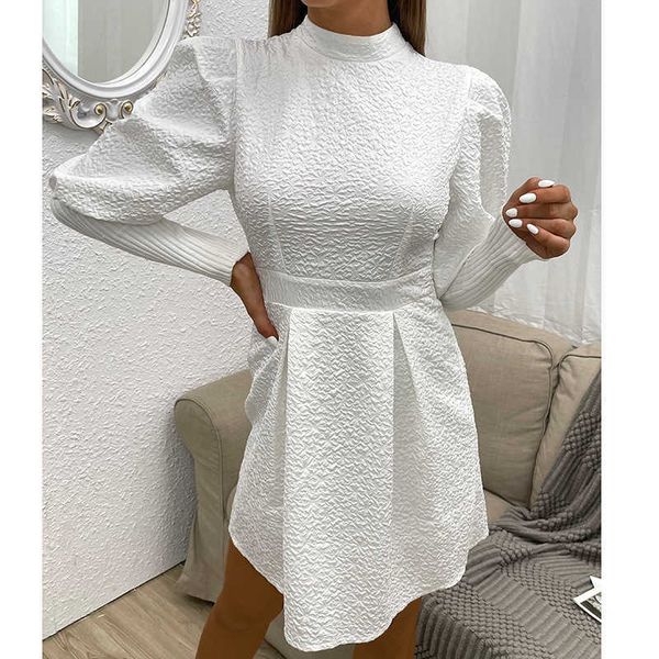 2022 autumn and winter elegant women's mosaic wool sleeves slim light mature bubble sleeve dress, White
2022 autumn and winter elegant women's mosaic wool sleeves slim light mature bubble sleeve dress, White