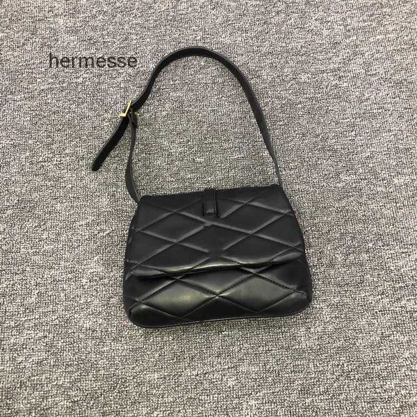 evening bags yls designer womens handbag 2022 new armpit bag women lingge one shoulder mailman luxury handbags
evening bags yls designer womens handbag 2022 new armpit bag women lingge one shoulder mailman luxury handbags