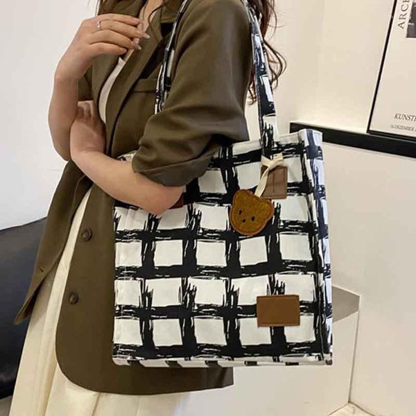 evening bags canvas black white square large-capacity female college student handbag rest soft texture underarm shoulder
evening bags canvas black white square large-capacity female college student handbag rest soft texture underarm shoulder