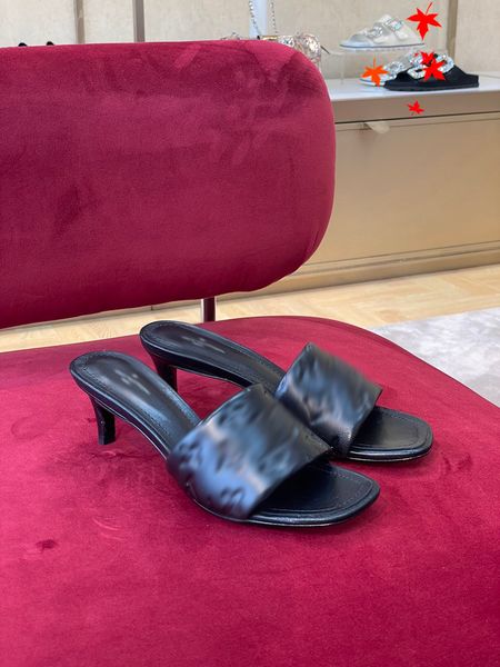 2023 paris womens slippers beautiful scuffs shoes summer sandals beach slides slippers ladies flip flops loafers black navy embroidered with
2023 paris womens slippers beautiful scuffs shoes summer sandals beach slides slippers ladies flip flops loafers black navy embroidered with