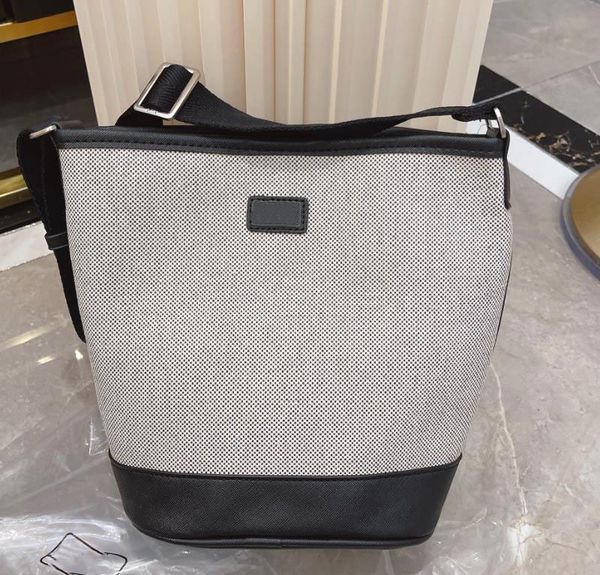 designer - canvas letter bucket bag men and women single shoulder backpack casual large capacity 20cm
designer - canvas letter bucket bag men and women single shoulder backpack casual large capacity 20cm