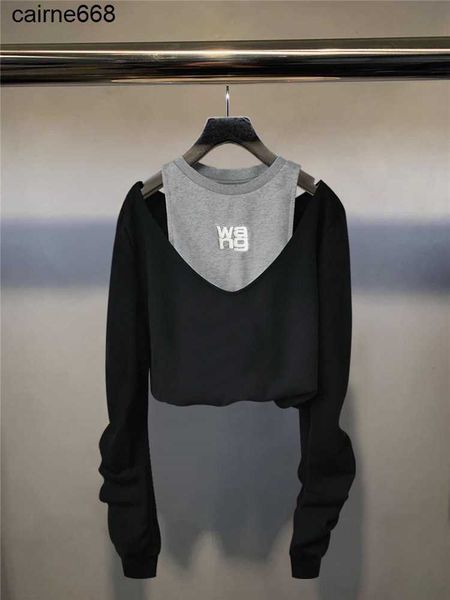 dsigner new women's hoodies sweatshirts aw spring new short off shoulder sweater women's splicing sling fashion, Black
dsigner new women's hoodies sweatshirts aw spring new short off shoulder sweater women's splicing sling fashion, Black