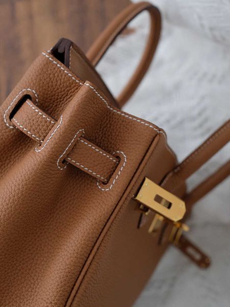 designers handbags herme birkin bags french small crowd 30 togo leather personality portable shoulder for women with high feeling lychee pat
designers handbags herme birkin bags french small crowd 30 togo leather personality portable shoulder for women with high feeling lychee pat