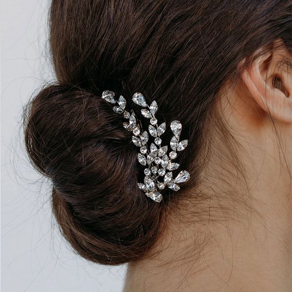 sparke clear crystals hair clip wedding headpieces women bridal zircon silver clips prom evening party head jewelry accessories
sparke clear crystals hair clip wedding headpieces women bridal zircon silver clips prom evening party head jewelry accessories