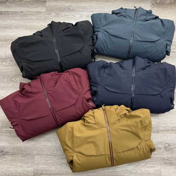 22ss outdoor jacket arc designer hoodie waterproof hard shell hooded trench coat breathable zipper cardigan athleisure coats men women bird, Black;brown
22ss outdoor jacket arc designer hoodie waterproof hard shell hooded trench coat breathable zipper cardigan athleisure coats men women bird, Black;brown