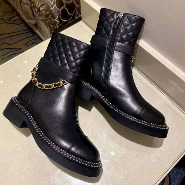 luxury designer women's platform martens stylish versatile casual ankle boots elastic chelsea boots outdoor desert boots fall/winter si, Black
luxury designer women's platform martens stylish versatile casual ankle boots elastic chelsea boots outdoor desert boots fall/winter si, Black