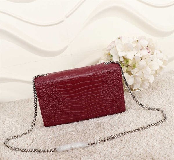 fashion shoulder bags handbags classic crocodile pattern material gold chain silver chains handbag genuine leather trend shoulders bag
fashion shoulder bags handbags classic crocodile pattern material gold chain silver chains handbag genuine leather trend shoulders bag