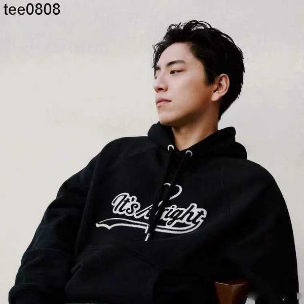 classic ami2022 autumn and winter new embroidery love letter black loose hooded sweater
classic ami2022 autumn and winter new embroidery love letter black loose hooded sweater