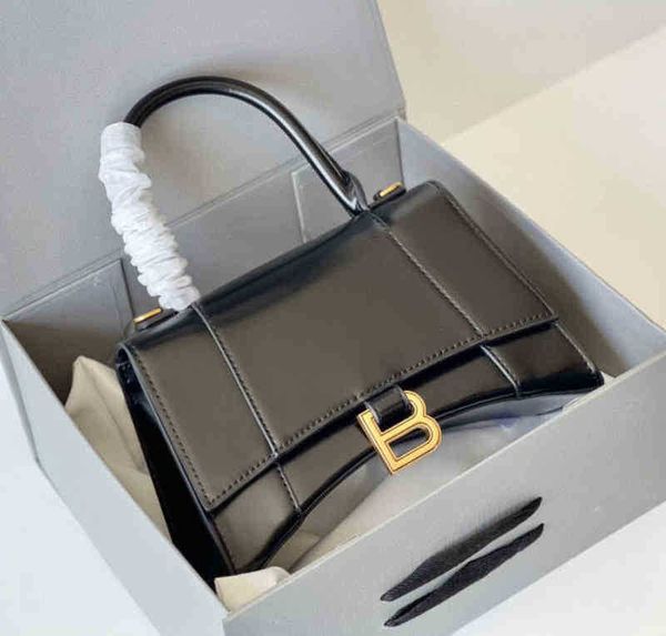 designer balencigas trendy bags hand-held letter 2022 premium family single shoulder crocodile hourglass women's bag leather
designer balencigas trendy bags hand-held letter 2022 premium family single shoulder crocodile hourglass women's bag leather