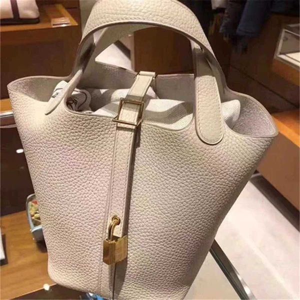 leather designer bags picotins basket lock handbag hemees h female bag vegetable basket 18/22 bucket buckle handbag l8gg
leather designer bags picotins basket lock handbag hemees h female bag vegetable basket 18/22 bucket buckle handbag l8gg