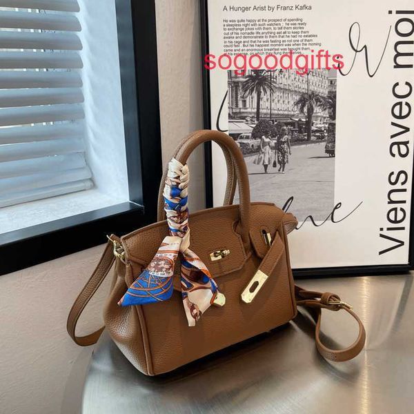 designer bags herme luxury genuine leather women's single shoulder handbags this year's popular bag women's autumn and winter
designer bags herme luxury genuine leather women's single shoulder handbags this year's popular bag women's autumn and winter