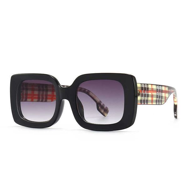 sunglasses 924 square scottish pattern modern street sins female 220930, White;black
sunglasses 924 square scottish pattern modern street sins female 220930, White;black