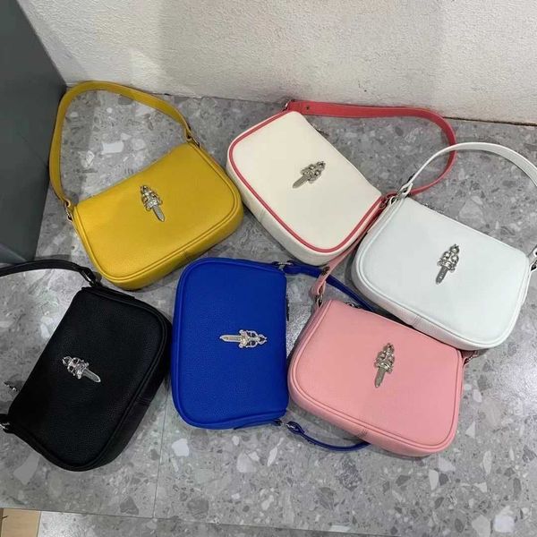dinner bag mesh red cross multicolor handheld luxury designer bag 2022 new women's bag
dinner bag mesh red cross multicolor handheld luxury designer bag 2022 new women's bag