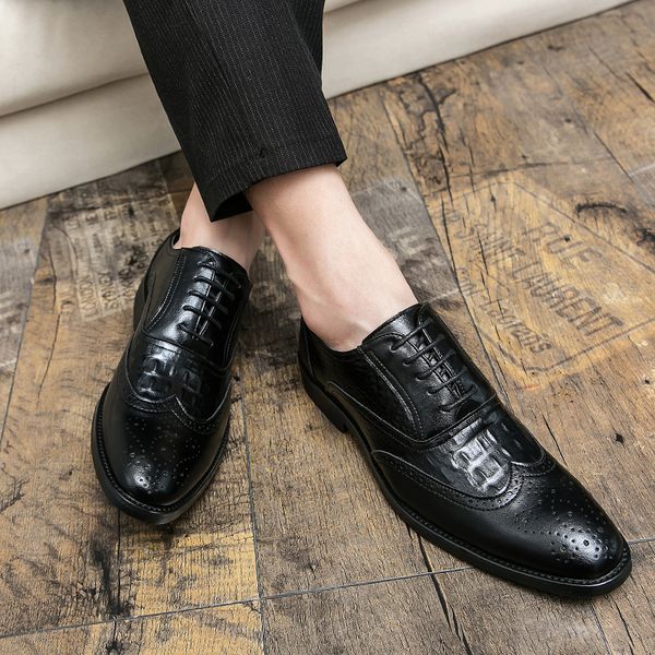 fashionable leather shoes classic fashion designers latest style black comfortable non slip soft sole light breathable pointy formal men, Red;white
fashionable leather shoes classic fashion designers latest style black comfortable non slip soft sole light breathable pointy formal men, Red;white