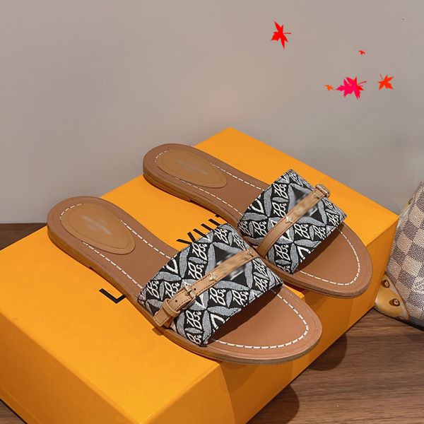 2023 paris womens slippers beautiful scuffs shoes summer sandals beach slides slippers ladies flip flops loafers black navy embroidered with
2023 paris womens slippers beautiful scuffs shoes summer sandals beach slides slippers ladies flip flops loafers black navy embroidered with