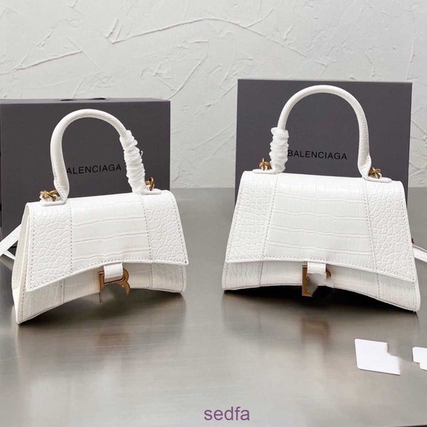 luxury designer bags balencigas genuine leather ladies shoulder crossbody handbags new women's bag hourglass b mark crocodile cow leath
luxury designer bags balencigas genuine leather ladies shoulder crossbody handbags new women's bag hourglass b mark crocodile cow leath