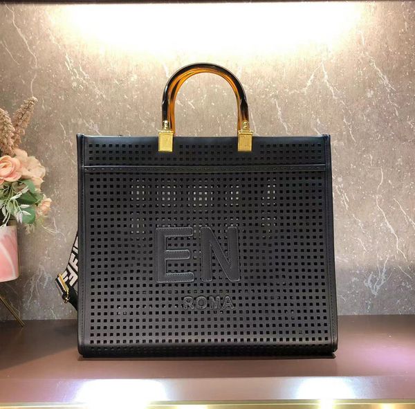 design conic peekaboo iseeu tote bag laser embroidery hollow hawksbill double handle ladies new handbag fashion multifunctional shopping bag
design conic peekaboo iseeu tote bag laser embroidery hollow hawksbill double handle ladies new handbag fashion multifunctional shopping bag