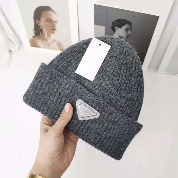 2022 knitted hat designer beanie cap mens autumn winter caps luxury skull caps casual fitted high sale 16 colors, Blue;gray
2022 knitted hat designer beanie cap mens autumn winter caps luxury skull caps casual fitted high sale 16 colors, Blue;gray