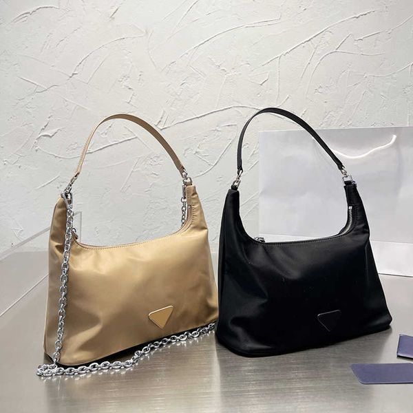 totes bags designer tote woman handbag luxury nylon shopper shoulder bags chain purses women simple totes bag 220930
totes bags designer tote woman handbag luxury nylon shopper shoulder bags chain purses women simple totes bag 220930