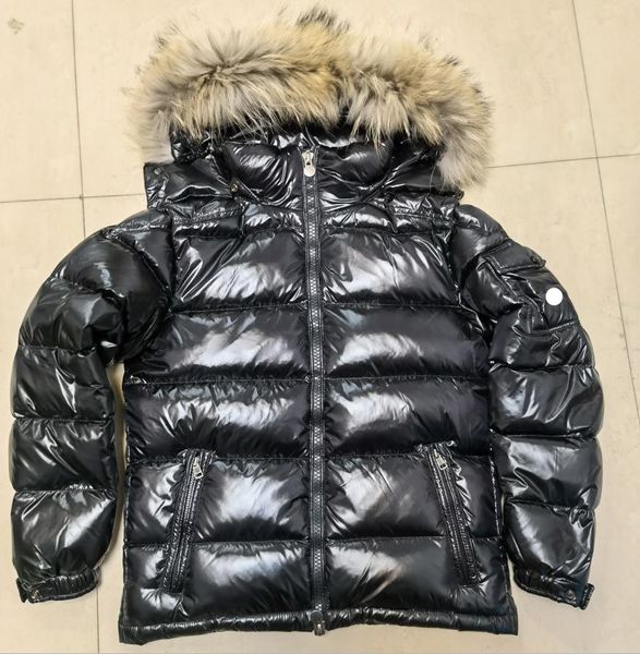 men black short down jackets nylon designer coat puffer detachable hood fur stand collar warm outwear
men black short down jackets nylon designer coat puffer detachable hood fur stand collar warm outwear