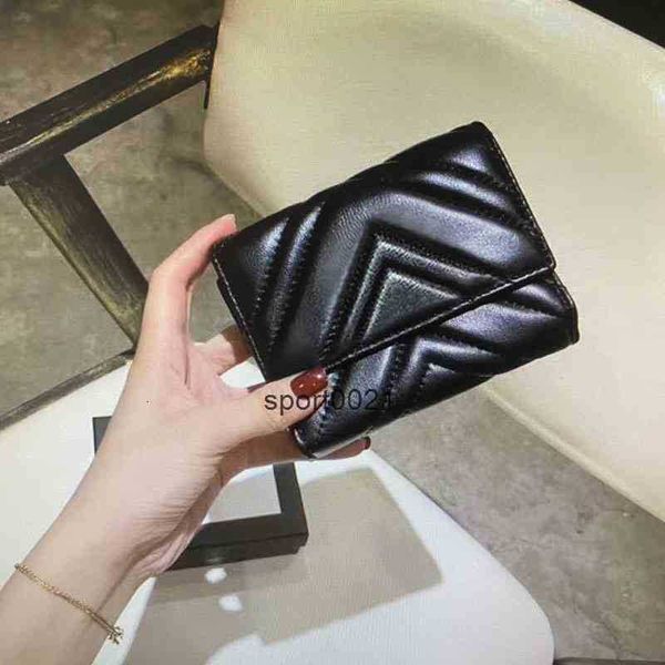 474802 marmont short wallet fashion women coin purse pouch quilted real leather woman wallets main credit card holder clutches, Red;black
474802 marmont short wallet fashion women coin purse pouch quilted real leather woman wallets main credit card holder clutches, Red;black