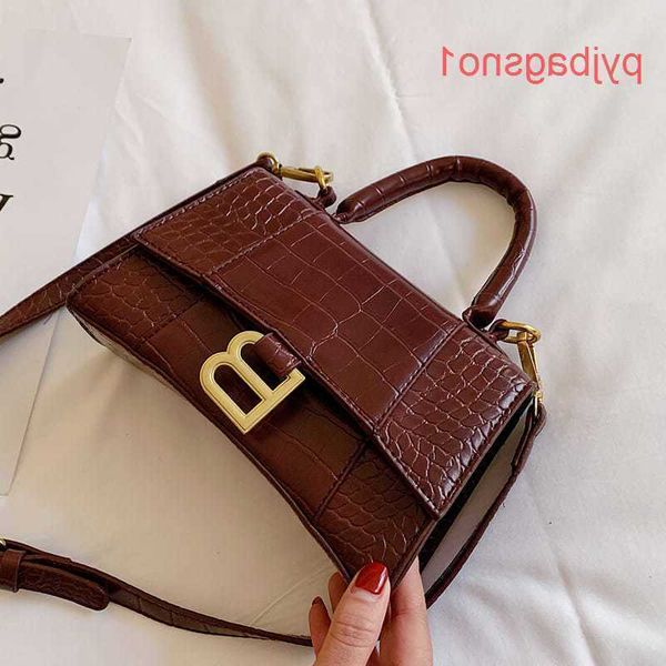 hourglass bag balencig shoulder bags online shop small female 2022 new fashion underarm single shoulder magic pqw4
hourglass bag balencig shoulder bags online shop small female 2022 new fashion underarm single shoulder magic pqw4