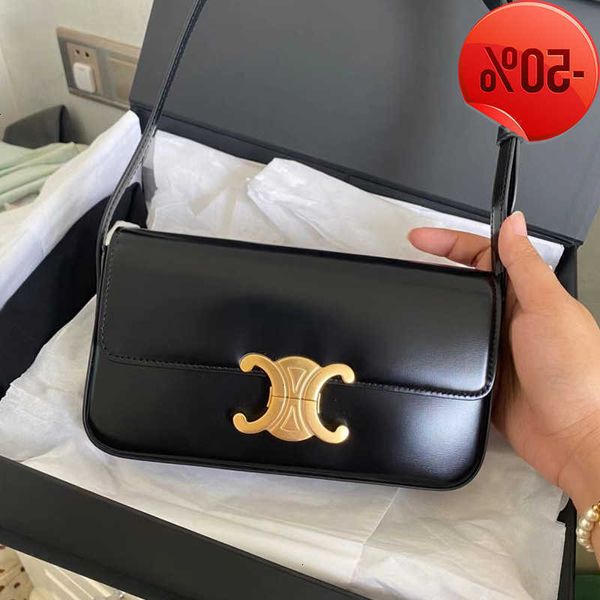 designer bag 2022 new lisa same arc de triomphe armpit french stick leather women's one shoulder tofu small square factory direct sale
designer bag 2022 new lisa same arc de triomphe armpit french stick leather women's one shoulder tofu small square factory direct sale