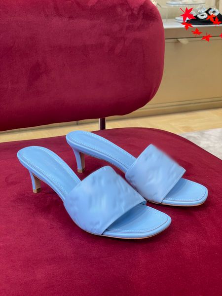 2023 paris womens slippers beautiful scuffs shoes summer sandals beach slides slippers ladies flip flops loafers black navy embroidered with
2023 paris womens slippers beautiful scuffs shoes summer sandals beach slides slippers ladies flip flops loafers black navy embroidered with