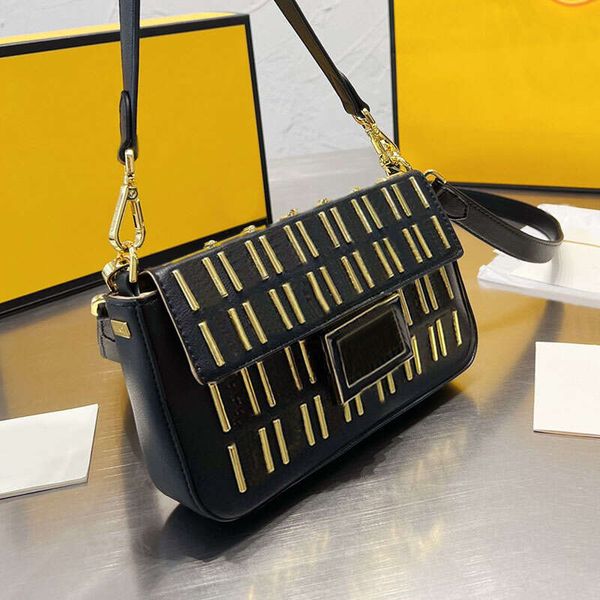 luxury saddle crossbody fends bags for womens multicolor handbag designer sling bag baguette tote shoulder purses woman 7a fashion wallet j0
luxury saddle crossbody fends bags for womens multicolor handbag designer sling bag baguette tote shoulder purses woman 7a fashion wallet j0