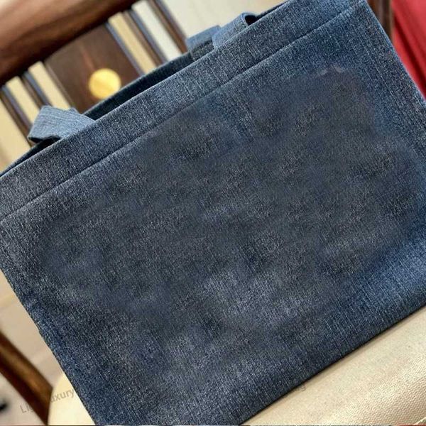 tote bag designer leather high chic capacity wallet quality crossbody for women classic famous brand shopping purses 220305
tote bag designer leather high chic capacity wallet quality crossbody for women classic famous brand shopping purses 220305