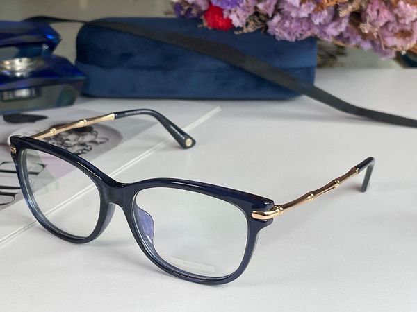 womens eyeglasses frame clear lens men sun gasses fashion style protects eyes uv400 with case 3772, Silver
womens eyeglasses frame clear lens men sun gasses fashion style protects eyes uv400 with case 3772, Silver