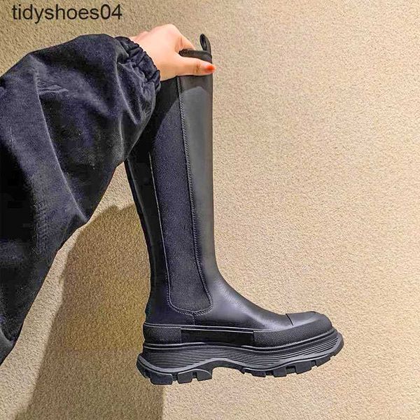 high designer boots women's designer2022 autumn and winter mcqueens chelsea long elastic slim knight muffin thick soled long boots, Black
high designer boots women's designer2022 autumn and winter mcqueens chelsea long elastic slim knight muffin thick soled long boots, Black