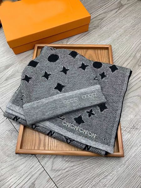 autumn europe designer men scarf and hat classical fashion set women winter cotton wool beanie ladies wrap scarves, Blue;gray
autumn europe designer men scarf and hat classical fashion set women winter cotton wool beanie ladies wrap scarves, Blue;gray