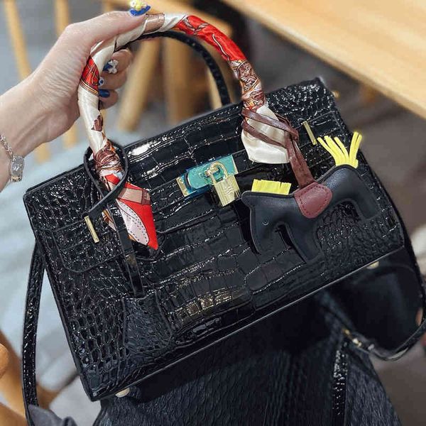 herms designer bag hermed shoulder bag herme handbag ladies fashion retro style messenger bag zhouzhoubao123 h0so
herms designer bag hermed shoulder bag herme handbag ladies fashion retro style messenger bag zhouzhoubao123 h0so