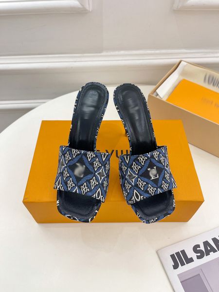 2023 women woody mules slippers designer canvas cross woven sandals summer outdoor peep toe casual slipper letter stylist shoes with box -h0, Black
2023 women woody mules slippers designer canvas cross woven sandals summer outdoor peep toe casual slipper letter stylist shoes with box -h0, Black