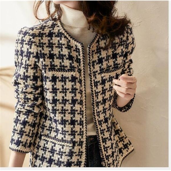 women s jackets 1pcs lot korean style autumn winter woman open stitch coat ladies all match woven tweed 220929, Black;brown
women s jackets 1pcs lot korean style autumn winter woman open stitch coat ladies all match woven tweed 220929, Black;brown