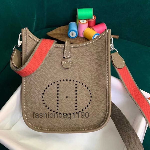 hollowed women classic out bag evelynes 2022 shoulder designer women's bag head leather crossbody minil25lphz
hollowed women classic out bag evelynes 2022 shoulder designer women's bag head leather crossbody minil25lphz