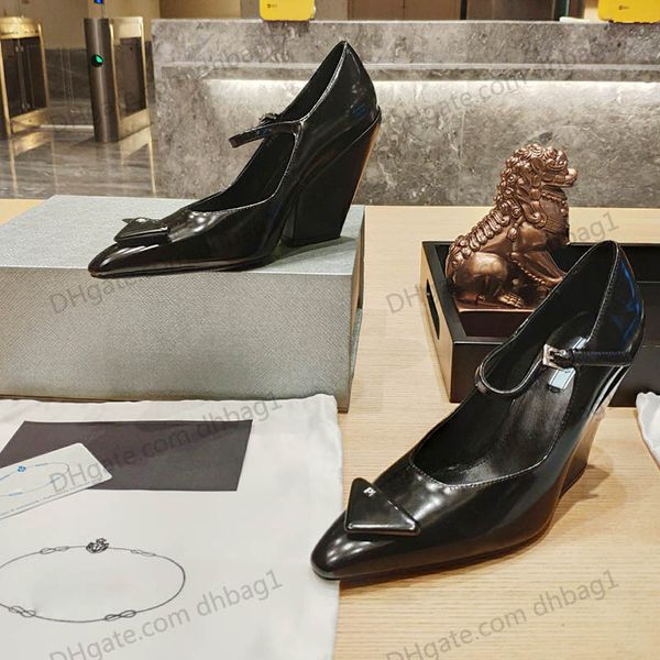 womens chunky heel wedge dress shoes heels 8.5cm lacquered slip on sheepskin pumps and slingbacks famous designer sandals retro wedding shoe, Black
womens chunky heel wedge dress shoes heels 8.5cm lacquered slip on sheepskin pumps and slingbacks famous designer sandals retro wedding shoe, Black