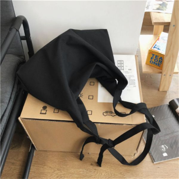 fashion versatile tote bag women's large capacity retro canvas students' bag simplicity
fashion versatile tote bag women's large capacity retro canvas students' bag simplicity