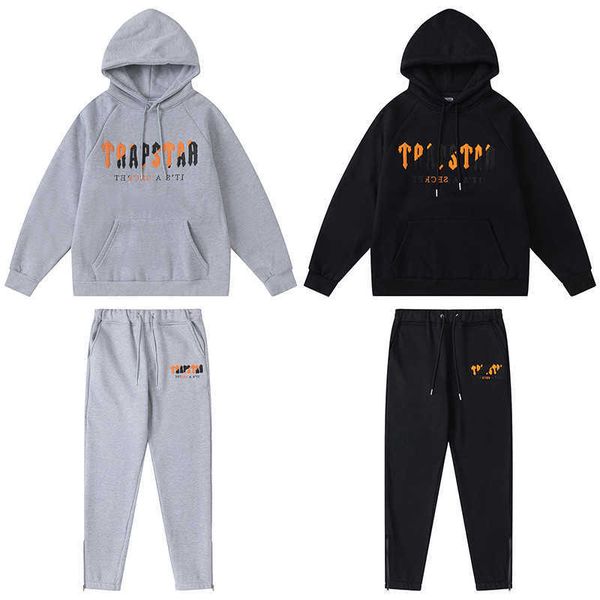 sweatshirt trapstar ensemble de survtement capuche et pantalon pour homme femme strewear la mode avec ltres brodes sweat-shirt, Black
sweatshirt trapstar ensemble de survtement capuche et pantalon pour homme femme strewear la mode avec ltres brodes sweat-shirt, Black
